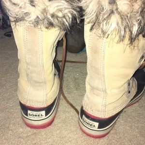 Sorel boots- great shape!